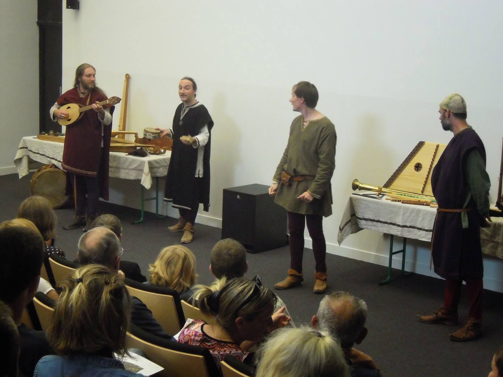 Carte Postale #10 : Arkéos