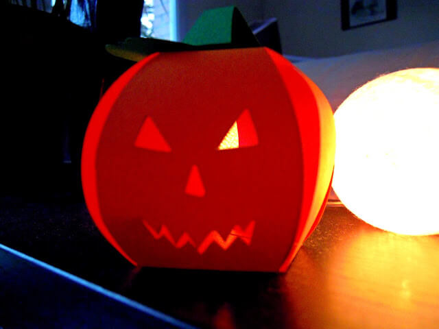 Challenge Halloween : une citrouille en papier [D.I.Y.]