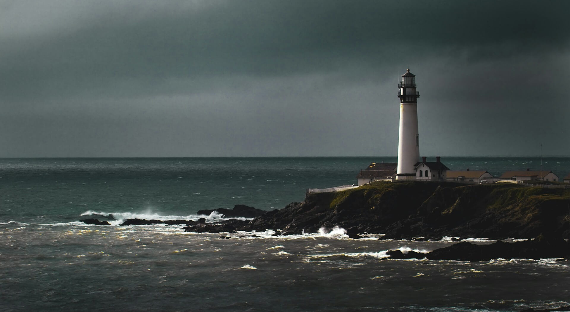Les sorcières du phare, C.J. Cooke